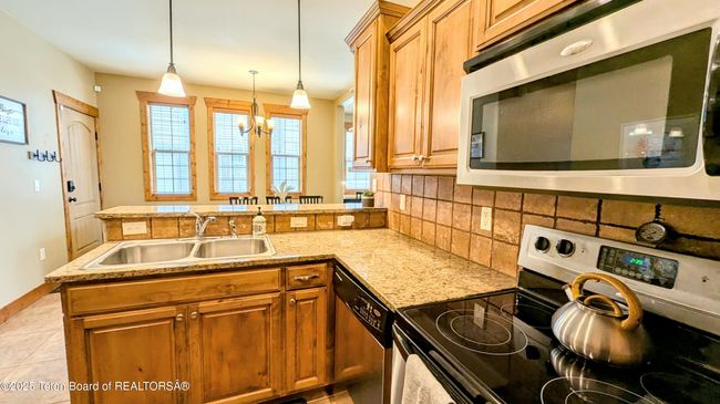UNIT-19 - 715 Moraine Ct, Condo with 3 bedrooms, 2 bathrooms and null parking in Driggs ID | Image 9