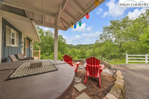 242 Ladd Parson Rd, Crumpler, NC, 28617-9480 | Card Image
