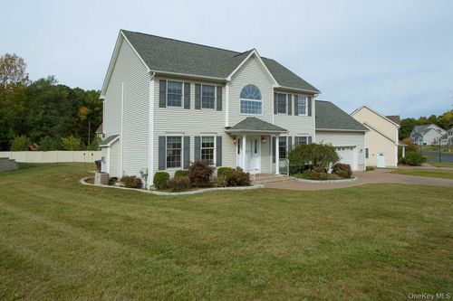 6 Jamil Ct, Poughkeepsie, NY, 12603-1348 | Card Image