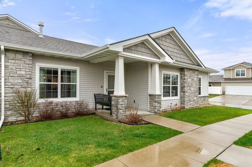 8943 Nelle Ln, West Des Moines, IA, 50266-3905 | Card Image