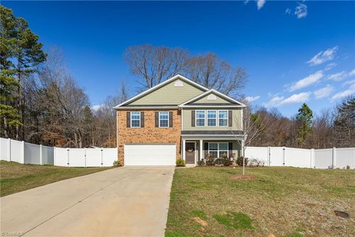 245 Naples Rd, Lexington, NC, 27295-7655 | Card Image
