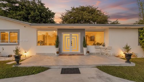 12601 Sw 204th St, Miami, FL, 33177-5207 | Card Image