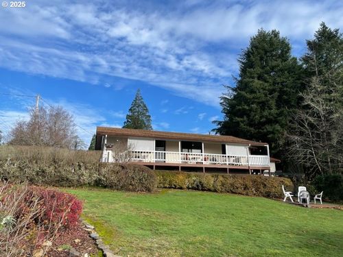 479 2nd St, Elkton, OR, 97436-7531 | Card Image