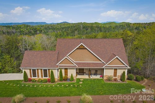 1510 High Valley Way, Lenoir, NC, 28645 | Card Image
