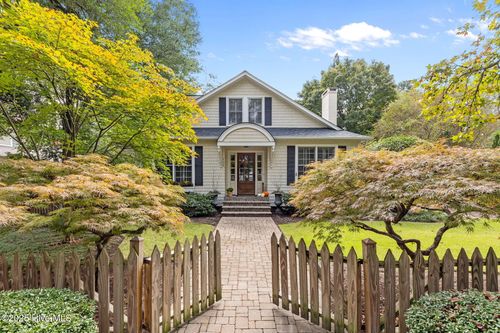 200 Cherokee Rd, Pinehurst, NC, 28374-9266 | Card Image