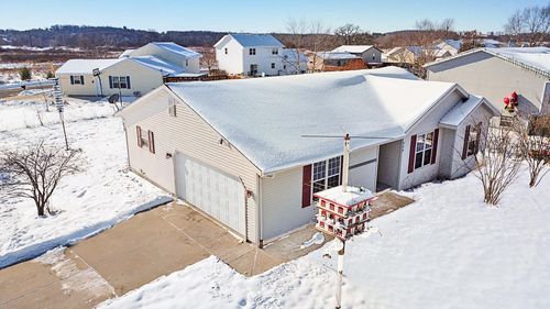 506 Sugar Ave, Belleville, WI, 53508-9034 | Card Image