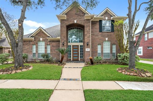 5622 Lake Place Dr, Houston, TX, 77041-6653 | Card Image