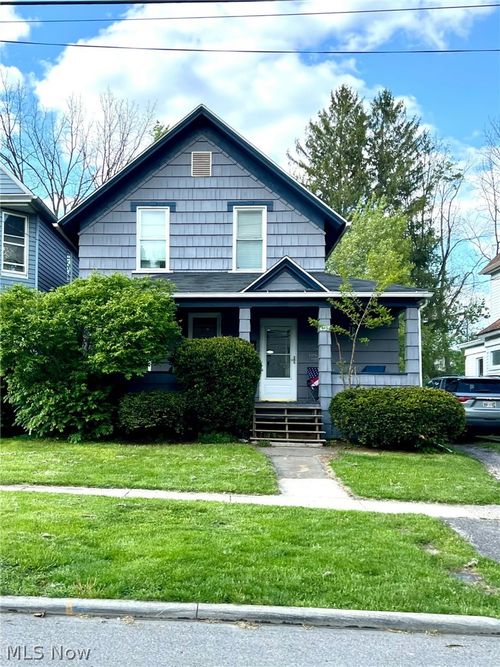 231 Howe St, Elyria, OH, 44035-7026 | Card Image