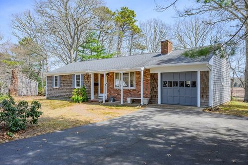 22 Longfellow Dr, Centerville, MA, 02632-3140 | Card Image
