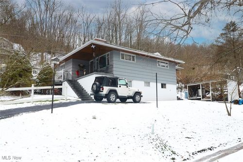 58575 Deep Run Rd, Martins Ferry, OH, 43935-9776 | Card Image