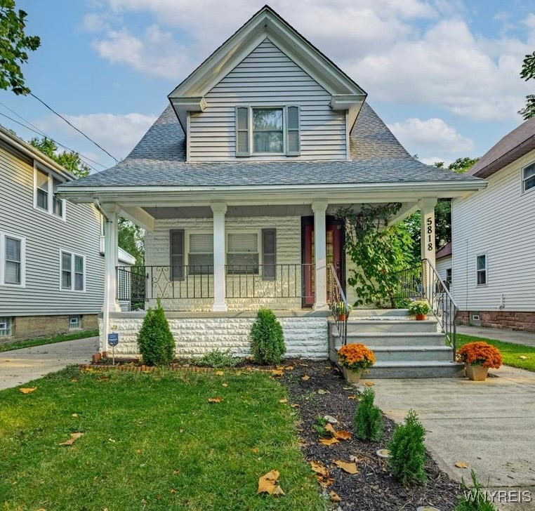 Stephenson Ave, Niagara Falls, NY 14304