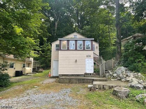 356 Maxim Dr, Hopatcong, NJ, 07843-1701 | Card Image