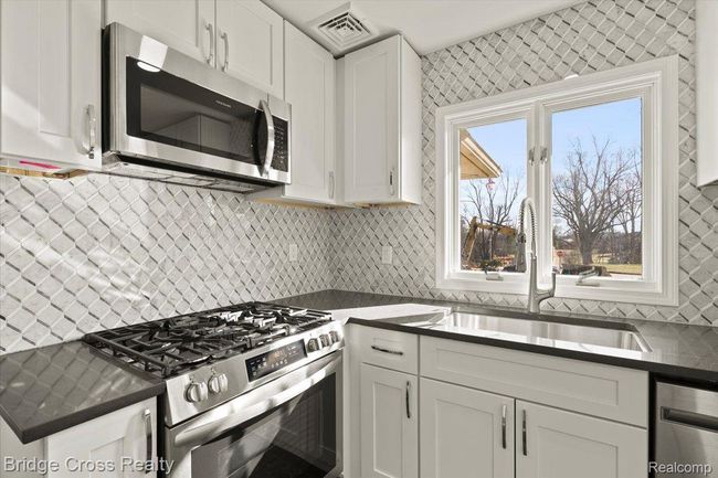 95 Hillsdale Rd, House other with 3 bedrooms, 3 bathrooms and null parking in Bloomfield Hills MI | Image 12