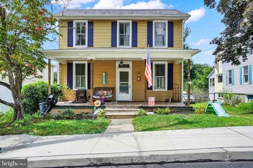325 Main St, DELTA, PA, 17314-8951 | Card Image