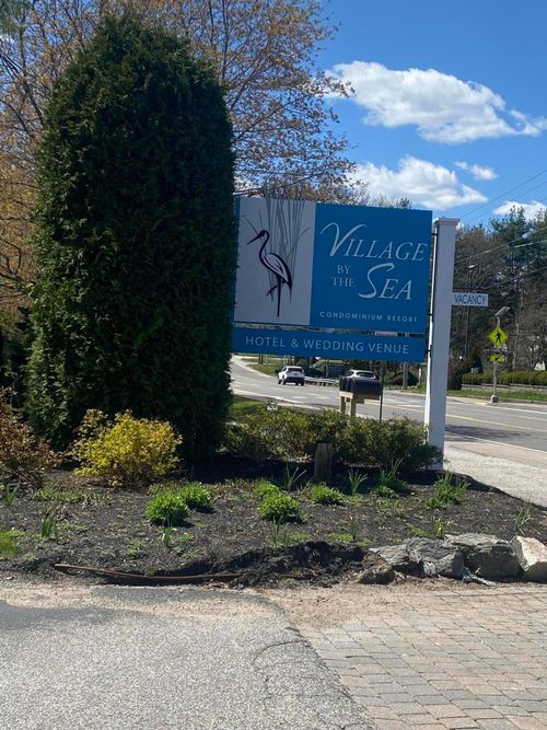 4e-1373 Post Road, Wells, ME, 04090 | Card Image