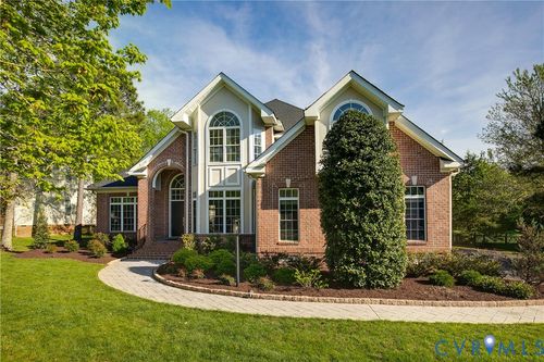 8305 Charing Ln, Glen Allen, VA, 23059-5389 | Card Image