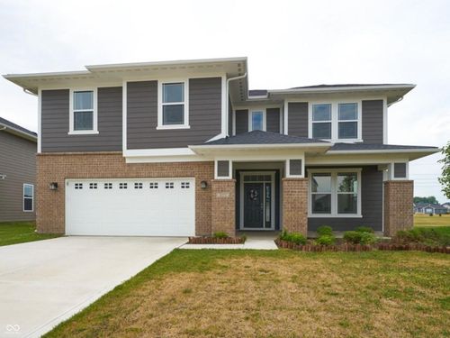 8255 Carnegie Ln, Zionsville, IN, 46077-7942 | Card Image