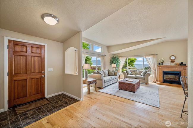 2570 Island View Ln, House other with 2 bedrooms, 2 bathrooms and null parking in Lummi Island WA | Image 7
