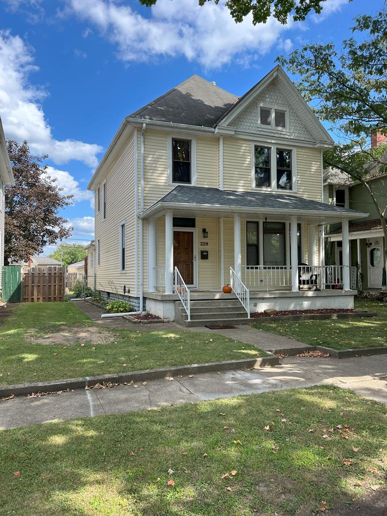 Hickory St, Chillicothe, OH 45601
