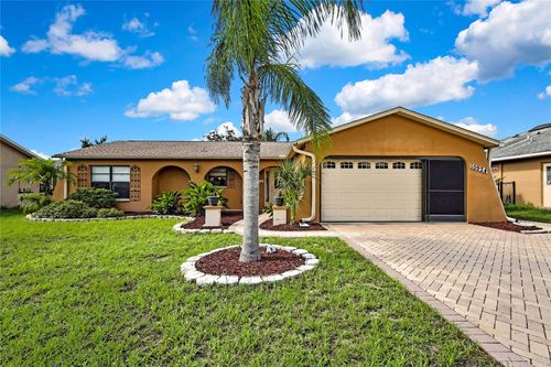 10924 Archway Ave, Hudson, FL, 34667-6240 | Card Image