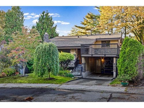 8423 Arbour Place, Delta, BC, V4C7H4 | Card Image