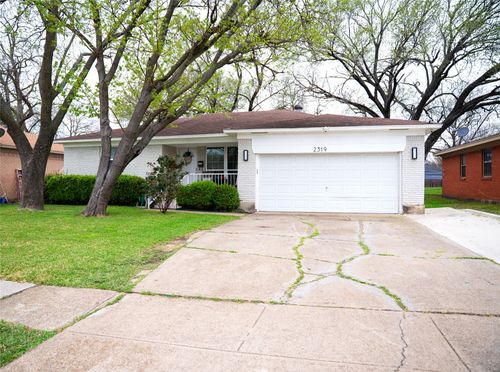 2319 Toulon Ln, Dallas, TX, 75227-8444 | Card Image