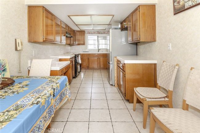 APT-202 - 1313 Valley View Rd, Condo with 2 bedrooms, 2 bathrooms and 2 parking in Glendale CA | Image 10