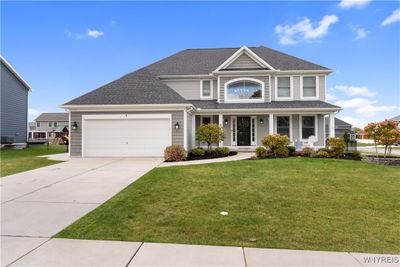 15 Vista Court, House other with 4 bedrooms, 3 bathrooms and null parking in West Seneca NY | Image 1