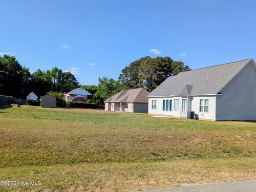 2571 Autumn Ridge Ln, Greenville, NC, 27834-4549 | Card Image