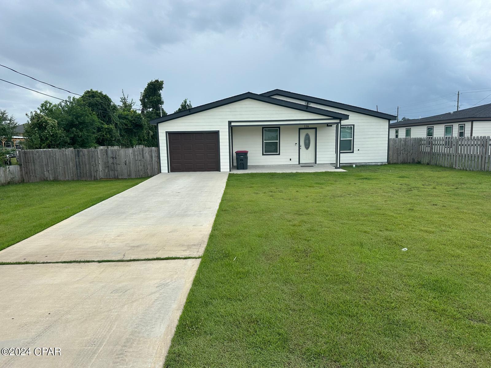 Comet Ave, Panama City, FL 32404