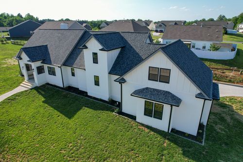 100 Waycross Dr, Shelbyville, TN, 37160-9280 | Card Image