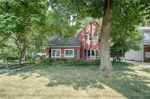 1091 S Green Rd, South Euclid, OH, 44121-3934 | Card Image