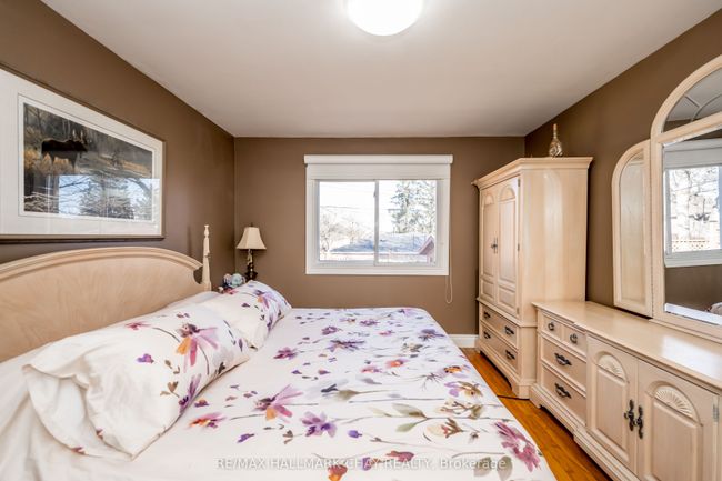28 Brown St, House attached with 4 bedrooms, 2 bathrooms and 3 parking in Tottenham ON | Image 21
