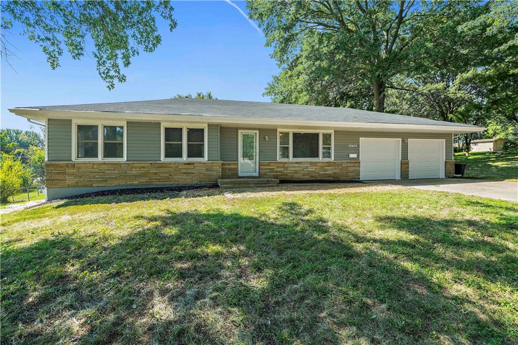 53rd St, Kansas City, MO 64133