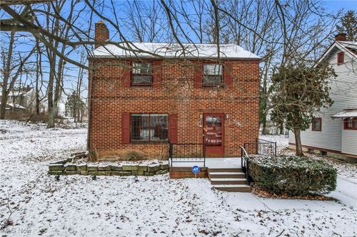 3414 Idlewood Ave, Youngstown, OH, 44511-3202 | Card Image