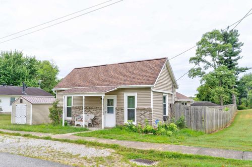 19 S Church St, Chrisney, IN, 47611-9582 | Card Image