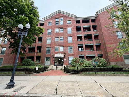 205-50 S Common St, Lynn, MA, 01902-4448 | Card Image