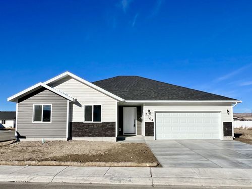 488 Flora Plz, Spring Creek, NV, 89815-5718 | Card Image