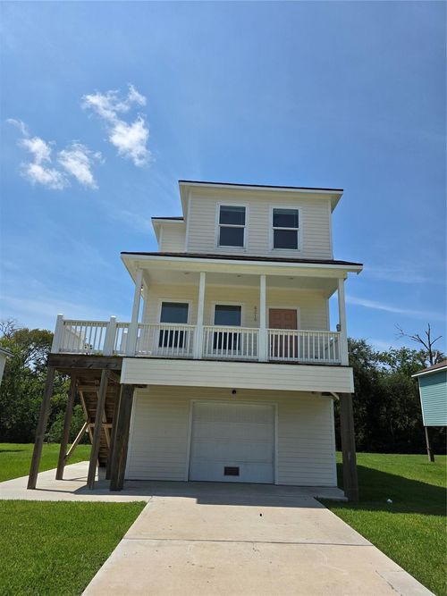 6210 Lacey Oak Dr, Hitchcock, TX, 77563-1166 | Card Image