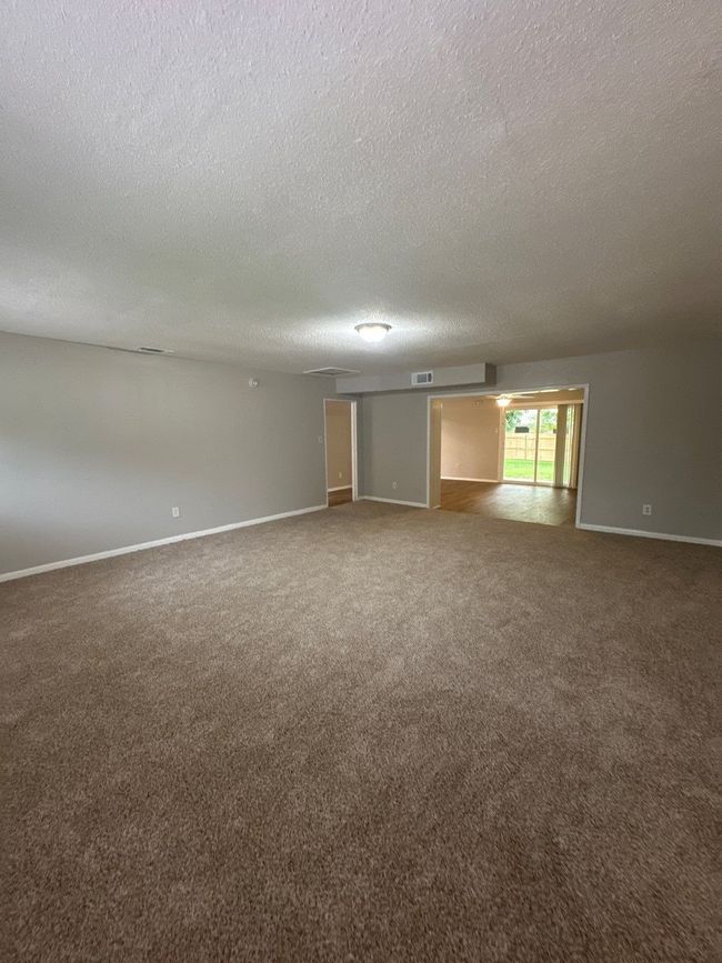 1014 Tulip Trl, House other with 3 bedrooms, 2 bathrooms and null parking in Mesquite TX | Image 9