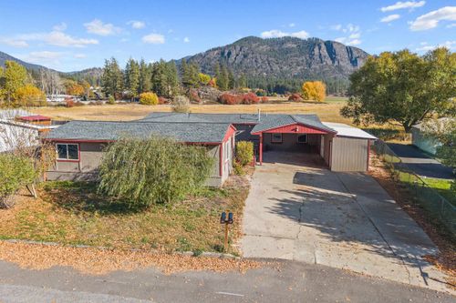 250 & 252 Quartzite Loop, Chewelah, WA, 99109 | Card Image