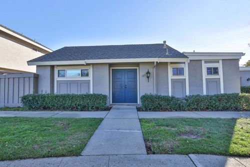 102 Escobar Ave, Los Gatos, CA, 95032-3827 | Card Image