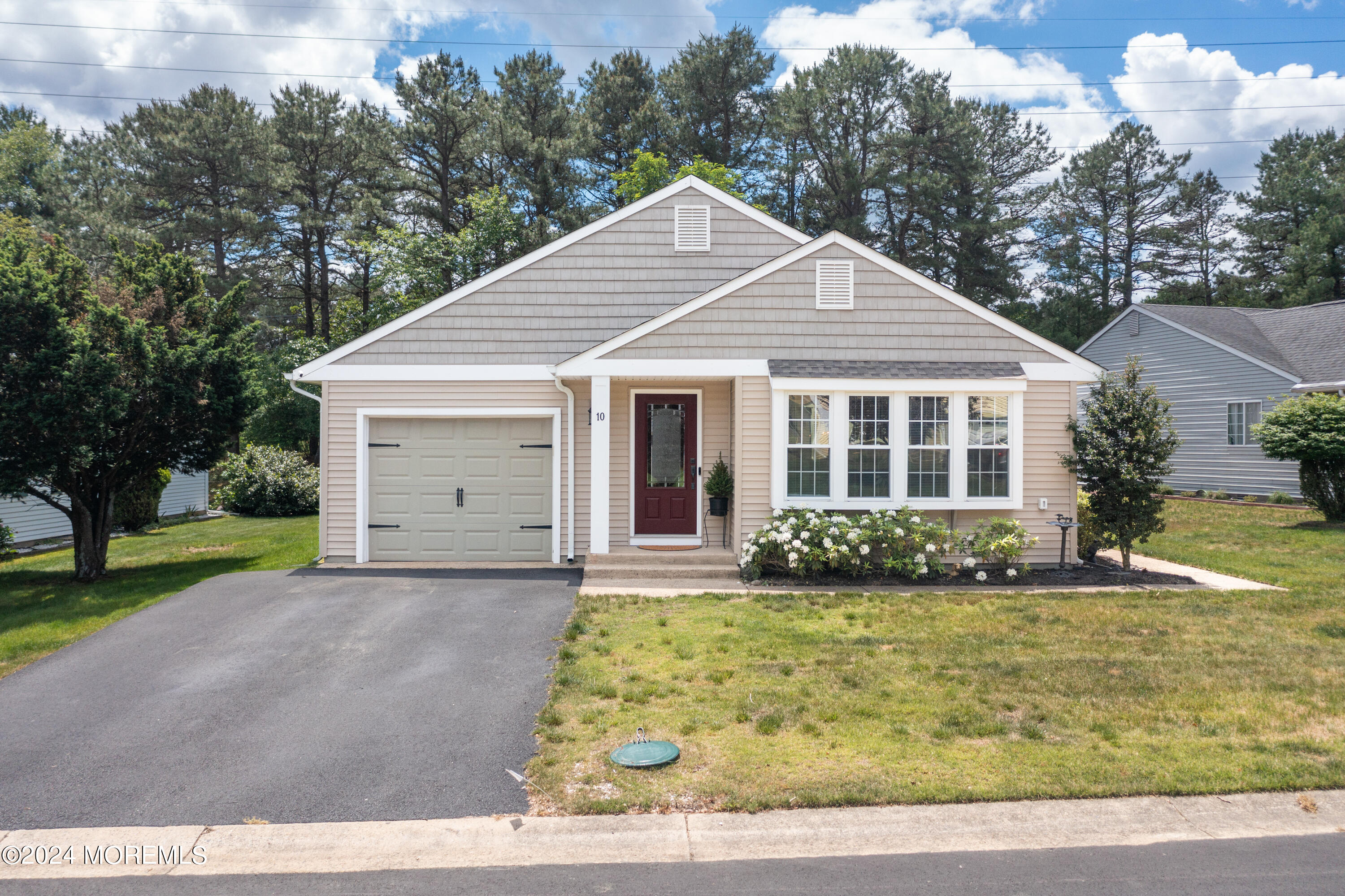 Golden Ct, Whiting, NJ 08759