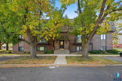 104-3552 S Gateway Blvd Boulevard, Sioux Falls, SD, 57106 | Card Image