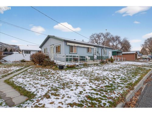 2410 Colorado Ave, Baker City, OR, 97814-4627 | Card Image