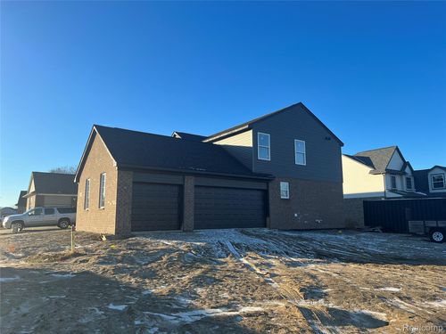 42466 Colonial Rd, Belleville, MI, 48111-3373 | Card Image