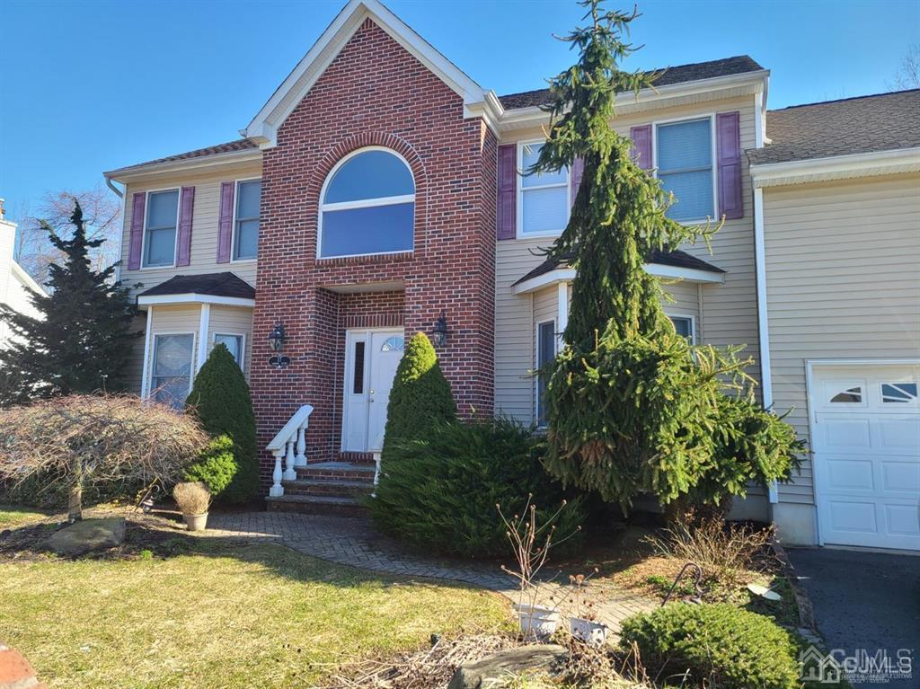 17 Johnson Avenue, Sold in Monroe Zoocasa