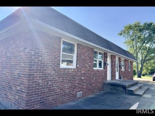 1003 W Kickapoo St, Hartford City, IN, 47348-1937 | Card Image
