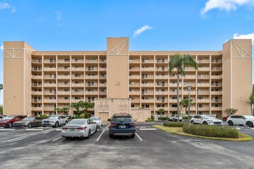 apt-206-7076 Huntington Ln, Delray Beach, FL, 33446-2554 | Card Image