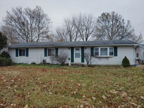 7513 Frankenmuth Rd, Vassar, MI, 48768-9418 | Card Image